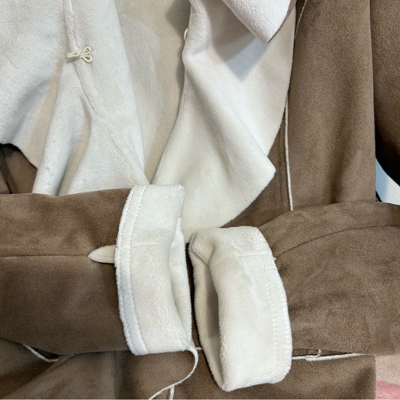 Au Lieu Tan Beige & White Faux Suede Fur Draped Ruffle Front Jacket New NWOT - Picture 10 of 14
